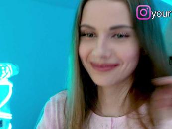 VikkiExtraCheese bongacams stream image, 19.09.2025 08:20