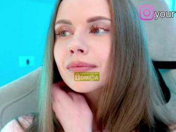 VikkiExtraCheese bongacams stream image, 19.09.2025 08:20