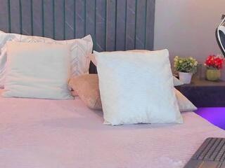 Sara Laurent flirt4free stream image, 20.09.2025 13:30