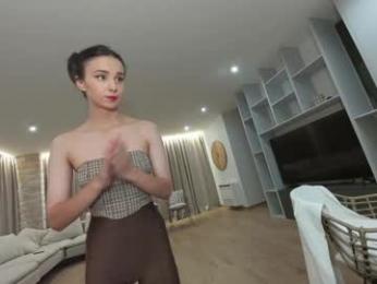ehotlovea chaturbate stream image, 13.10.2025 00:00
