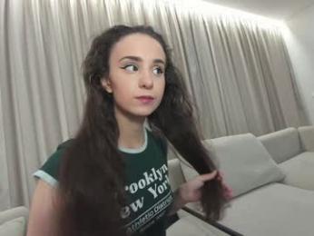ehotlovea chaturbate stream image, 24.10.2025 06:10