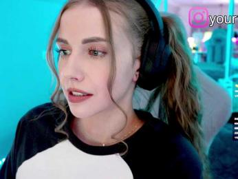 VikkiExtraCheese bongacams stream image, 29.10.2025 21:20