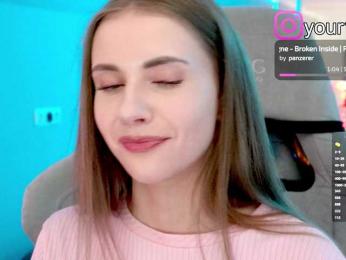 VikkiExtraCheese bongacams stream image, 05.11.2025 21:00