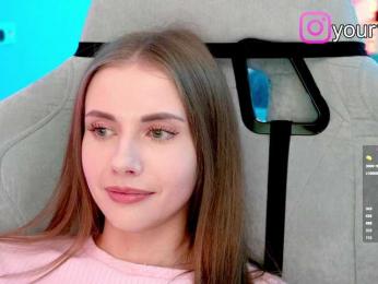 VikkiExtraCheese bongacams stream image, 05.11.2025 21:00