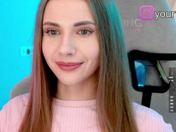 VikkiExtraCheese bongacams stream image, 05.11.2025 21:00