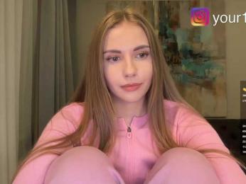 VikkiExtraCheese bongacams stream image, 28.11.2025 19:30
