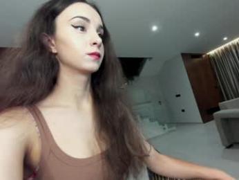 ehotlovea chaturbate stream image, 16.12.2025 02:40