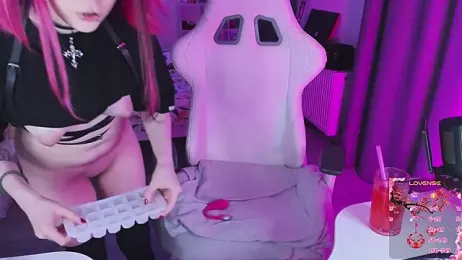 Yumi_Youkai stripchat stream image, 17.12.2025 22:30