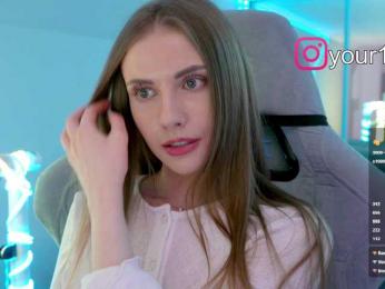 VikkiExtraCheese bongacams stream image, 24.12.2025 23:40