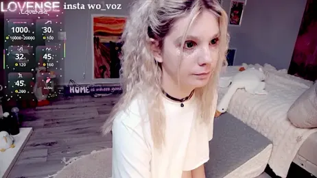 Careful_i_bite stripchat stream image, 28.01.2026 07:20