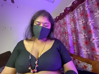 LouleyRanii stripchat stream image