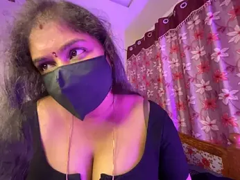 LouleyRanii stripchat stream image