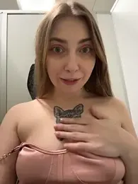 Sunny___Bunny stripchat stream image