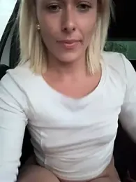 petrouchkaaa_ stripchat stream image