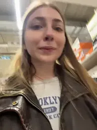 Sunny___Bunny stripchat stream image