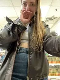 Sunny___Bunny stripchat stream image