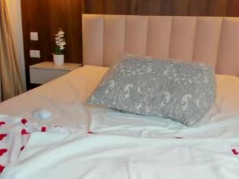saradiamond01 chaturbate stream image, 18.04.2026 08:50