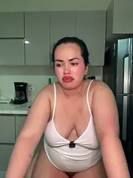 andra_rose stripchat stream image, 05.05.2026 02:00