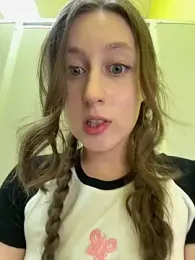 FroggyAnna stripchat stream image, 05.06.2026 16:30