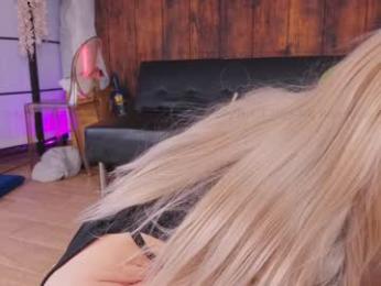 mollyflwers chaturbate stream image, 11.03.2025 16:20