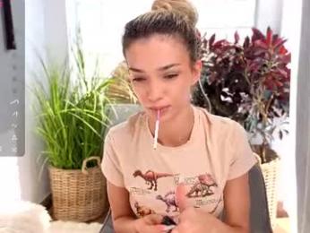 sassyt33n chaturbate stream image, 06.08.2026 07:30