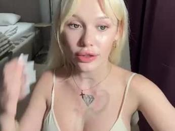 golden_alinee chaturbate stream image, 25.08.2026 17:10