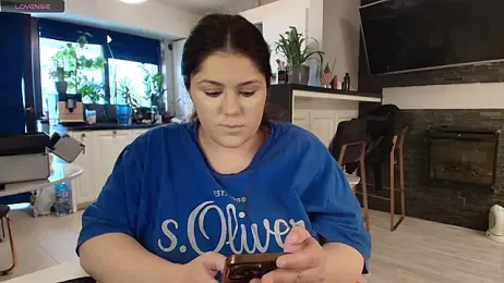 Layla- stripchat stream image, 14.03.2025 12:10