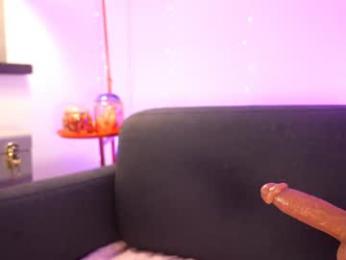 littlee33 chaturbate stream image, 28.09.2026 22:30