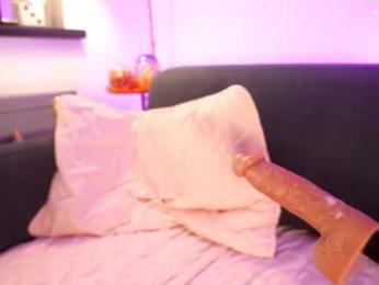 littlee33 chaturbate stream image, 28.09.2026 22:30