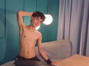 christopher_robin4 chaturbate stream image, 05.10.2026 19:20