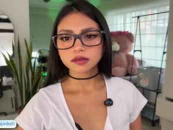 sweet_littleee chaturbate stream image, 14.03.2025 18:00