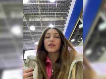 sweetAdel bongacams stream image, 18.03.2025 08:00
