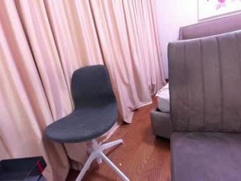 ehotlovea chaturbate stream image, 18.03.2025 23:20
