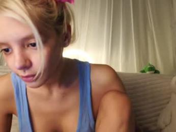 lesi_moonie chaturbate stream image