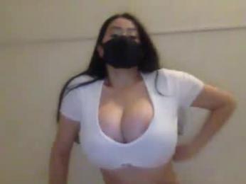 _natycutei19 chaturbate stream image, 01.04.2025 01:30