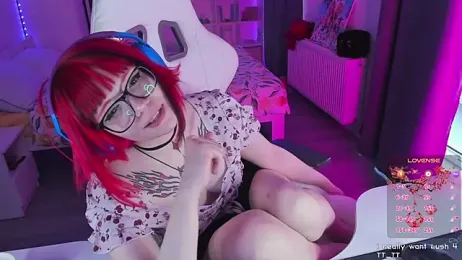 Yumi_Youkai stripchat stream image, 18.04.2025 12:40