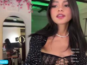 sweet_littleee chaturbate stream image, 25.04.2025 23:40
