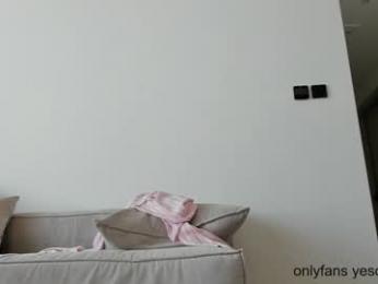 yesonee chaturbate stream image, 01.05.2025 03:30