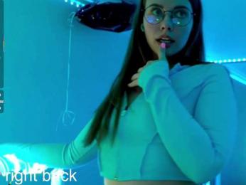 VikkiExtraCheese bongacams stream image, 13.05.2025 20:00