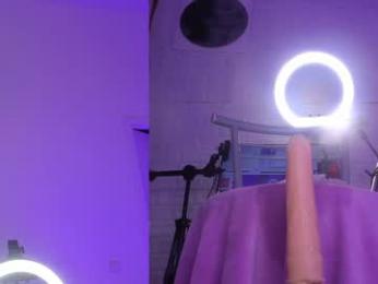 dakota_blare chaturbate stream image, 18.05.2025 15:00